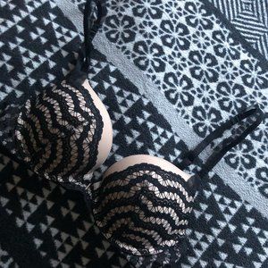 VS Black Nude Lace Push Up Bra 34B